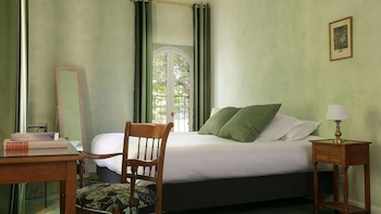 room-image