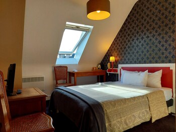 room-image