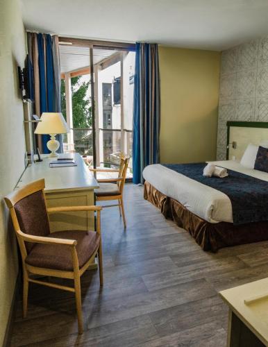 room-image