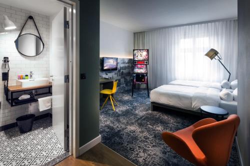 room-image