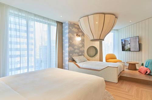 room-image