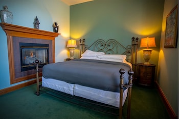 room-image