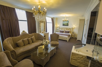 room-image