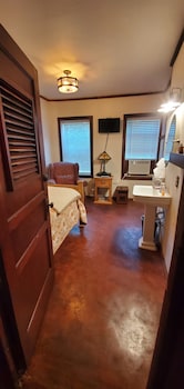 room-image