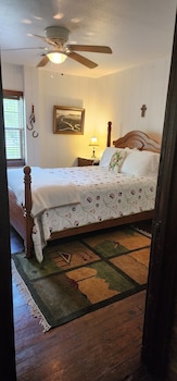 room-image