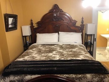 room-image