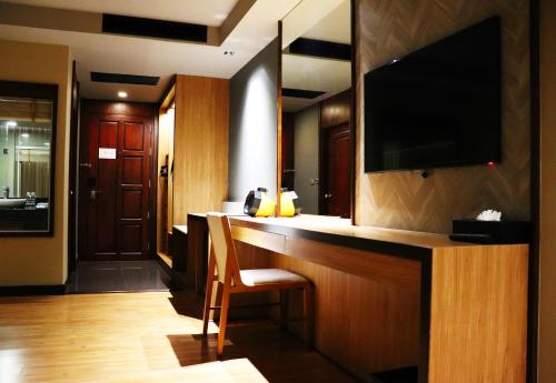 room-image
