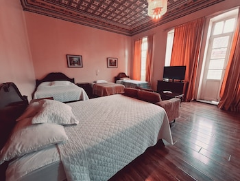 room-image