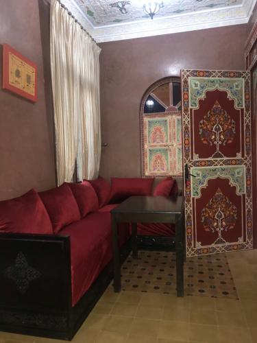 room-image