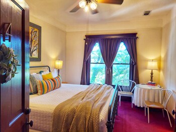 room-image