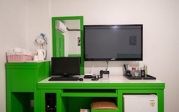 room-image