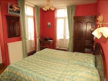 room-image