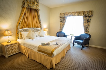 room-image