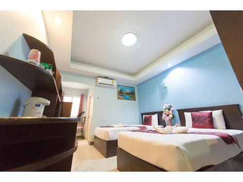 room-image