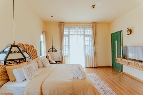room-image