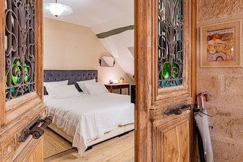 room-image