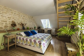 room-image