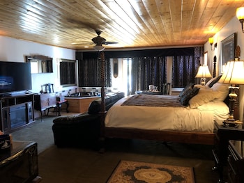 room-image