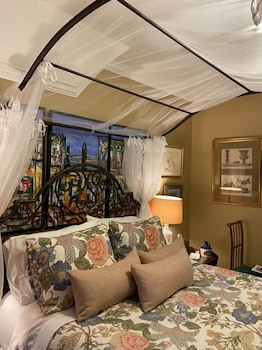 room-image