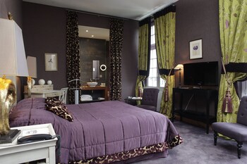 room-image