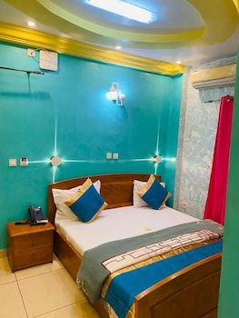 room-image
