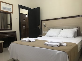 room-image