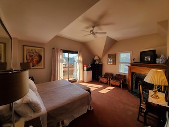 room-image