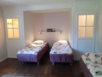 room-image