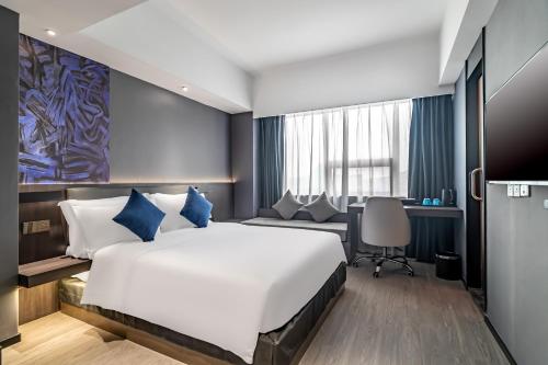 room-image