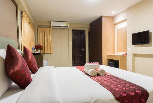 room-image