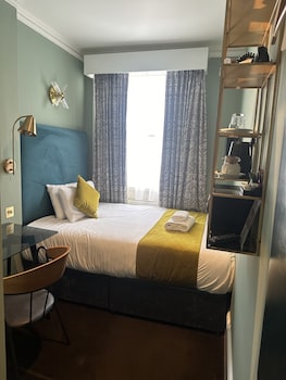 room-image