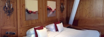 room-image