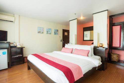room-image