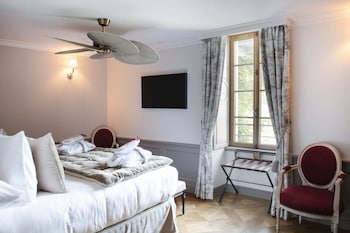 room-image