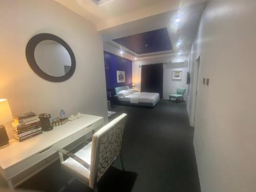 room-image