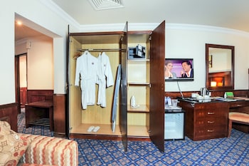room-image