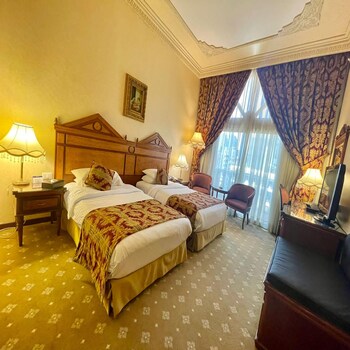 room-image