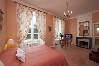 room-image