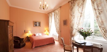 room-image