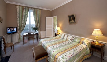 room-image