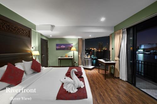 room-image