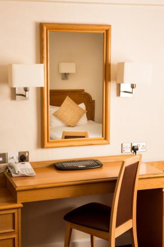 room-image