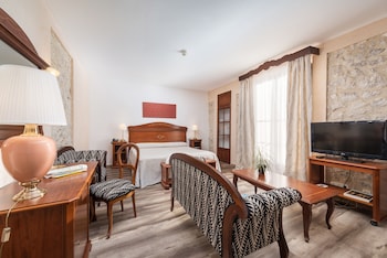 room-image