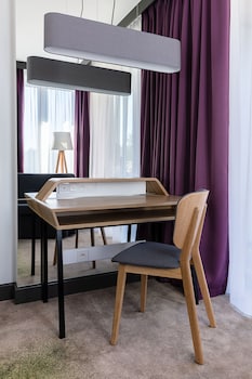 room-image