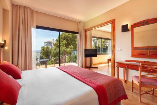 room-image
