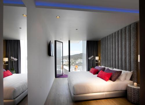 room-image