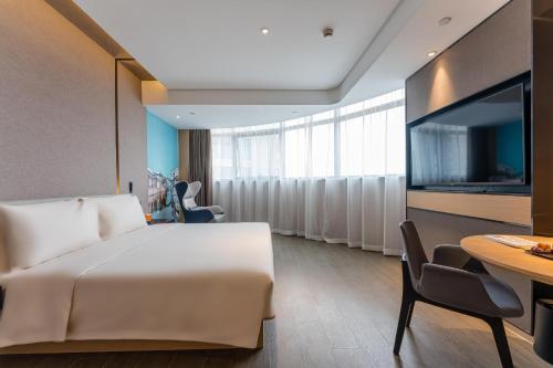 room-image