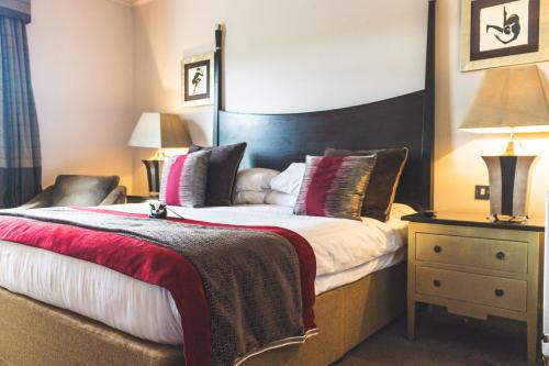 room-image