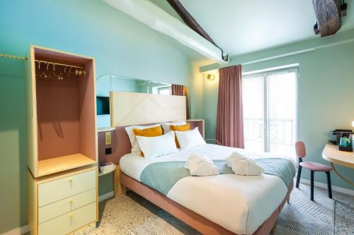 room-image