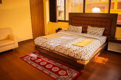 room-image